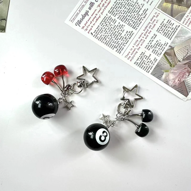 Portachiavi Pool Ball 8, orecchini vintage divertenti e carini personalizzati, portachiavi personalizzato, portachiavi in miniatura con palla da biliardo vera, regali per lui e lei - Italia