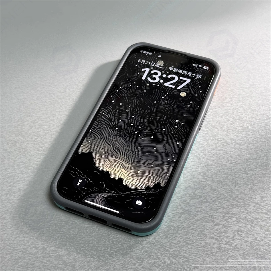 Dual Color Shockproof Bumper Case with Soft Silicone Frame
