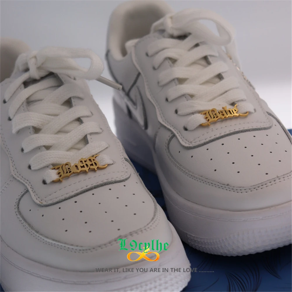 Babe Boss Buckie Gioielli In Acciaio Inossidabile Decorazioni Per Scarpe Angelo Lettera Neonata Fibbia Per Scarpe Sinistra Destra Sneaker Charm Bijoux