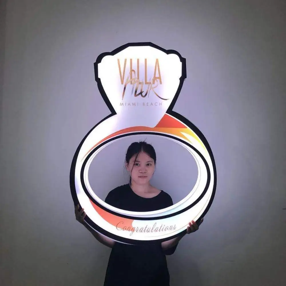 

Night Club Big Rring Customized Logo Display