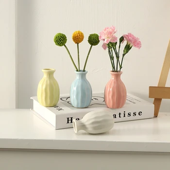 Mini Nordic Ceramic Flower Vase 2