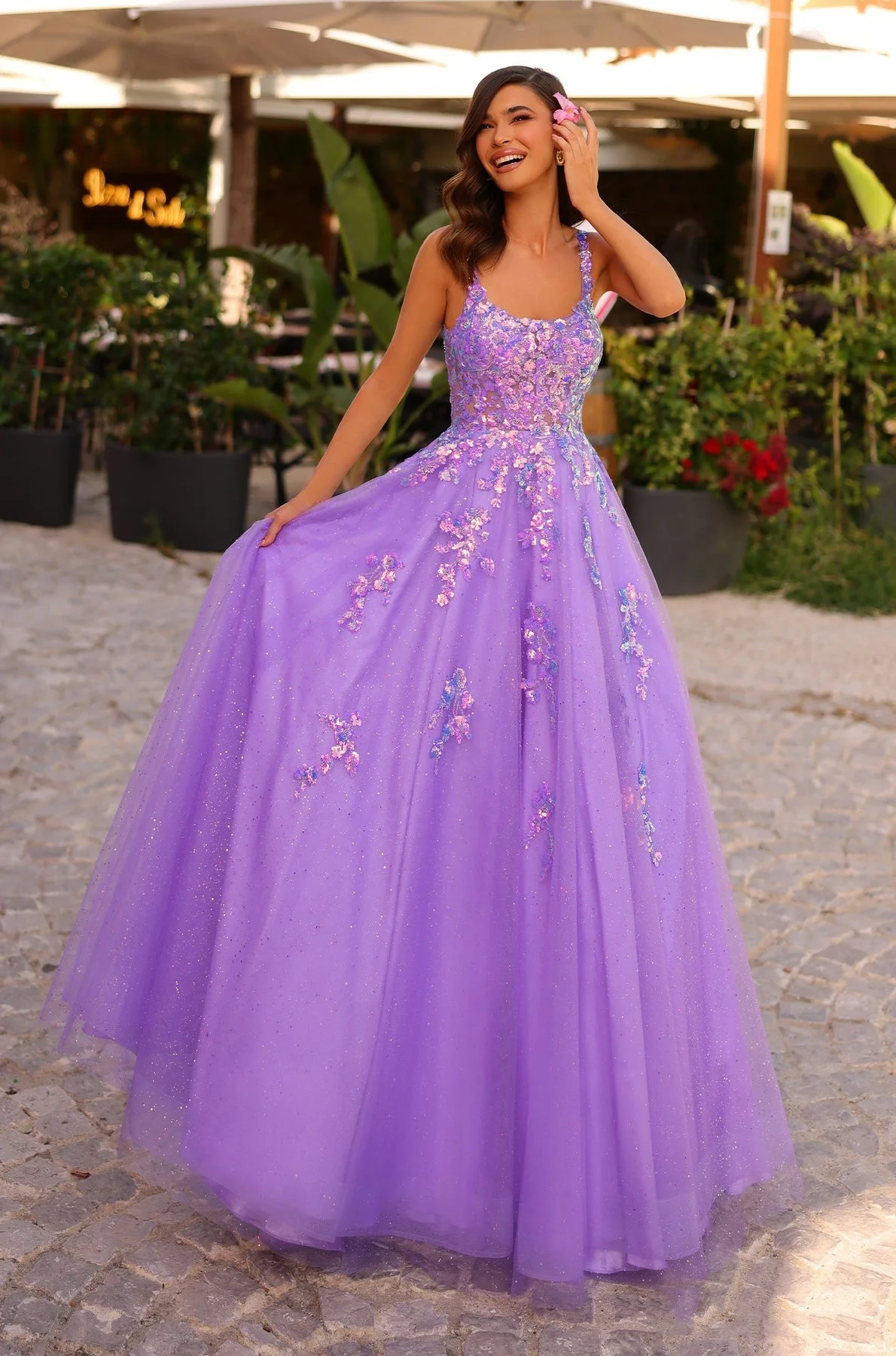 

Tulle Spaghetti Straps A-line Prom Dresses Lilac U-neck Flower Applique Sequin Graduation Dress Sparkly Backless Long Party Gown