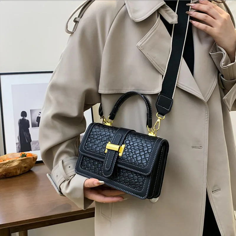 New Women shoulder Bag for 2024 brand luxury designer handbag Large capacity soft leather women's saddle bag cross body bags