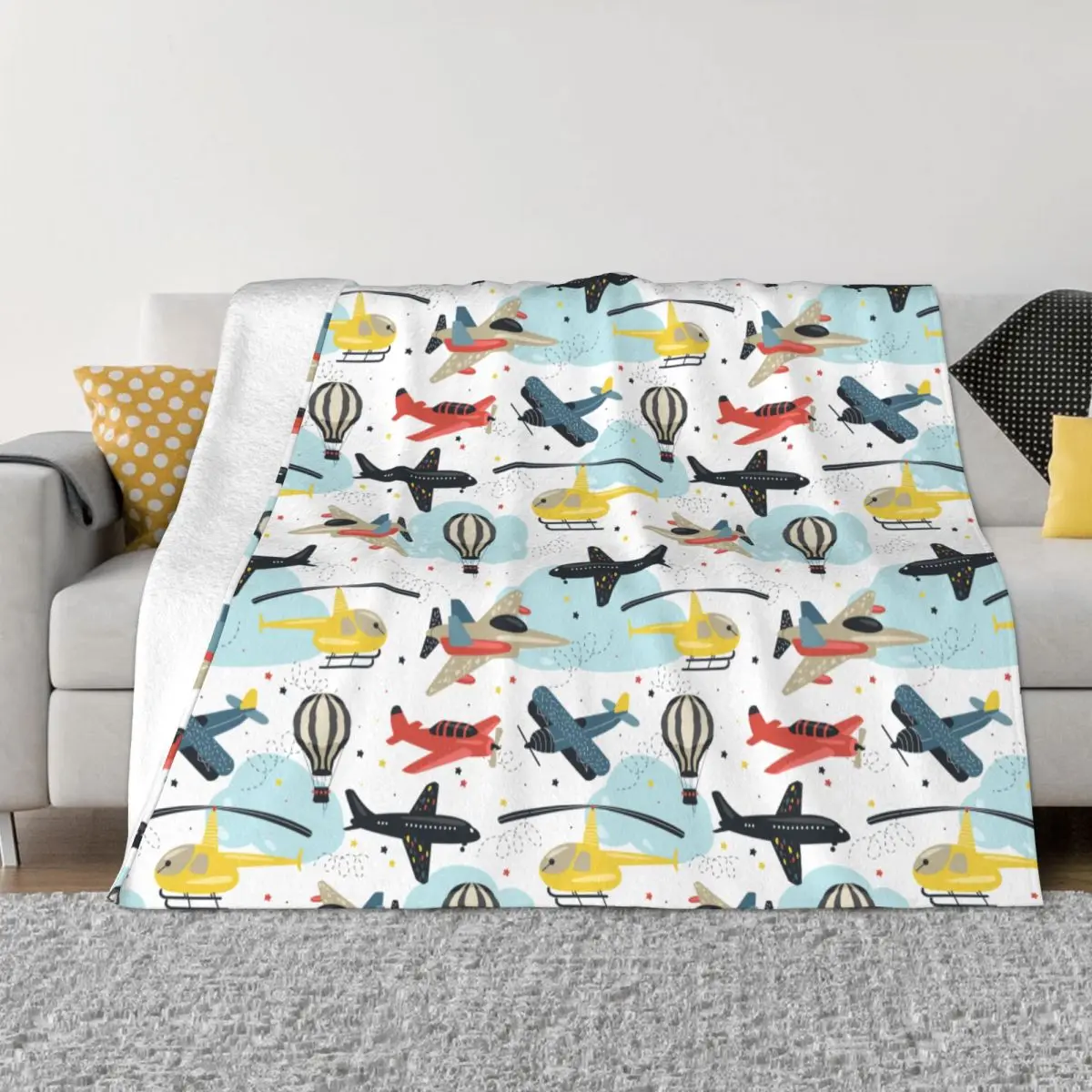 モノグラム ベージュ 毛布 うさぎのしっぽ通販は、『セレブリッチ毛布スモール』を全国へお届け