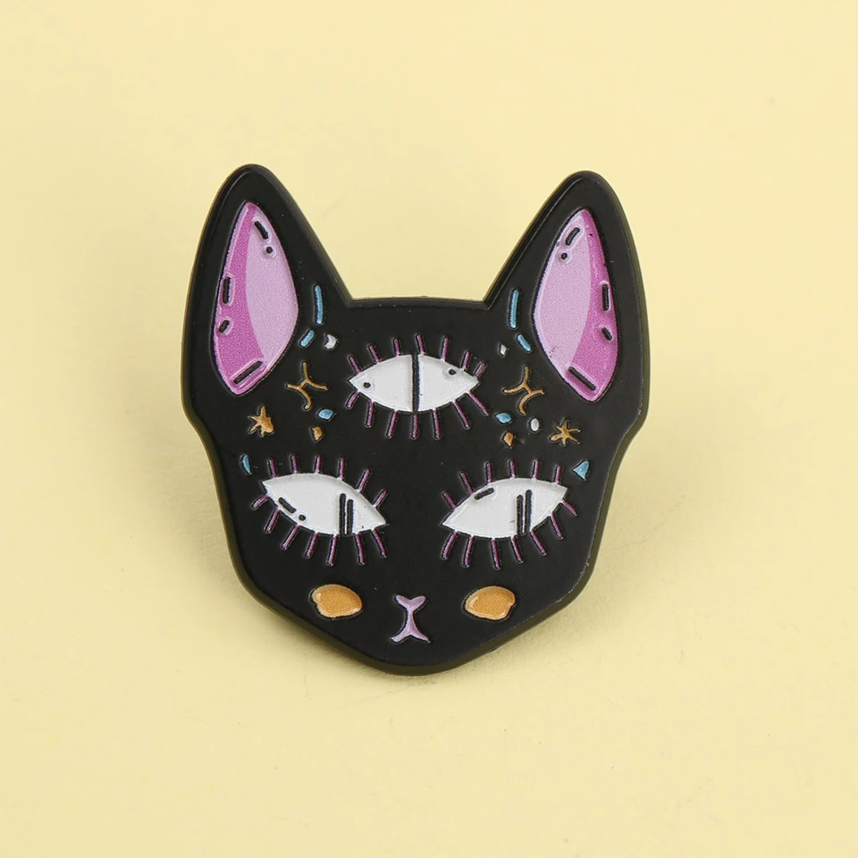 Cartoon Dreäugige Schwarze Katze Emaille Metall Lustige Anstecknadeln Broschen Abzeichen Rucksack Kleidung Zubehör Geschenk für Kinder Freunde