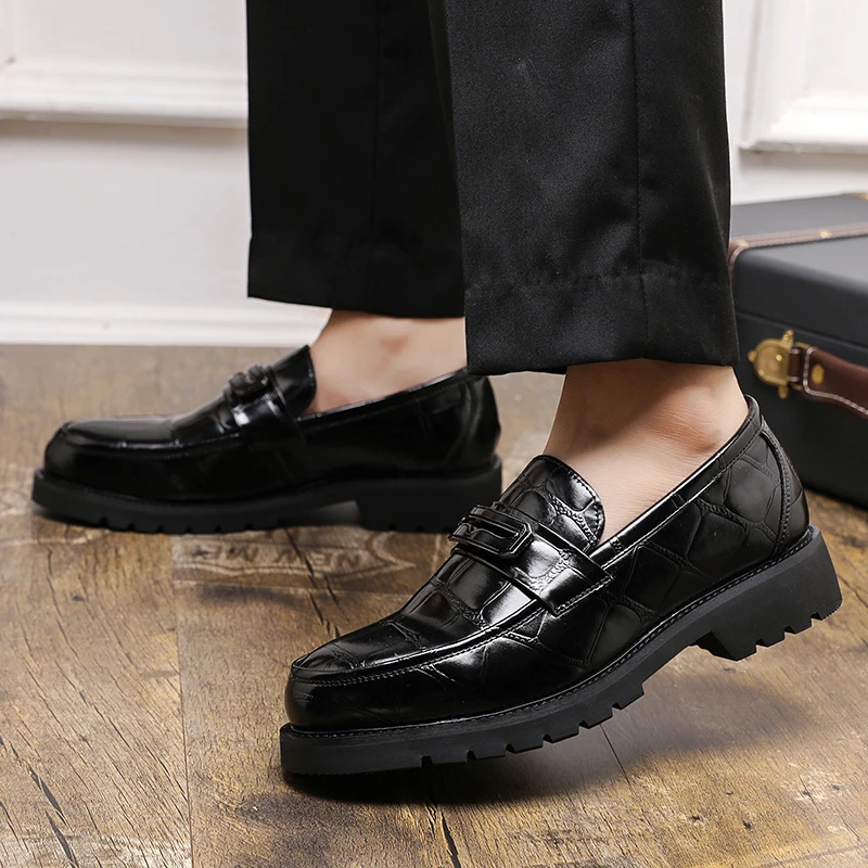 Men's thick soled leather shoes Fashionable minimalist design style Daily Outdoor Leisure Business Party height increasing shoes leather shoes