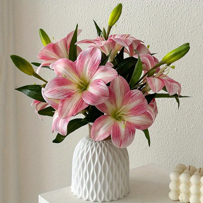 Künstliche Lilien aus Lilie, gefälschte Real-Touch-Lilien, 3 Köpfe, Knospen, künstliche Flora für drinnen und draußen, Party im Freien, Ostern, Lilienblume