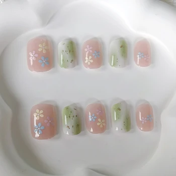 10Pcs Spring Green Gradient Floral Design Press on Nail Korean Style Small and Fresh Short Round Head Cute Manicure Nail Art 1