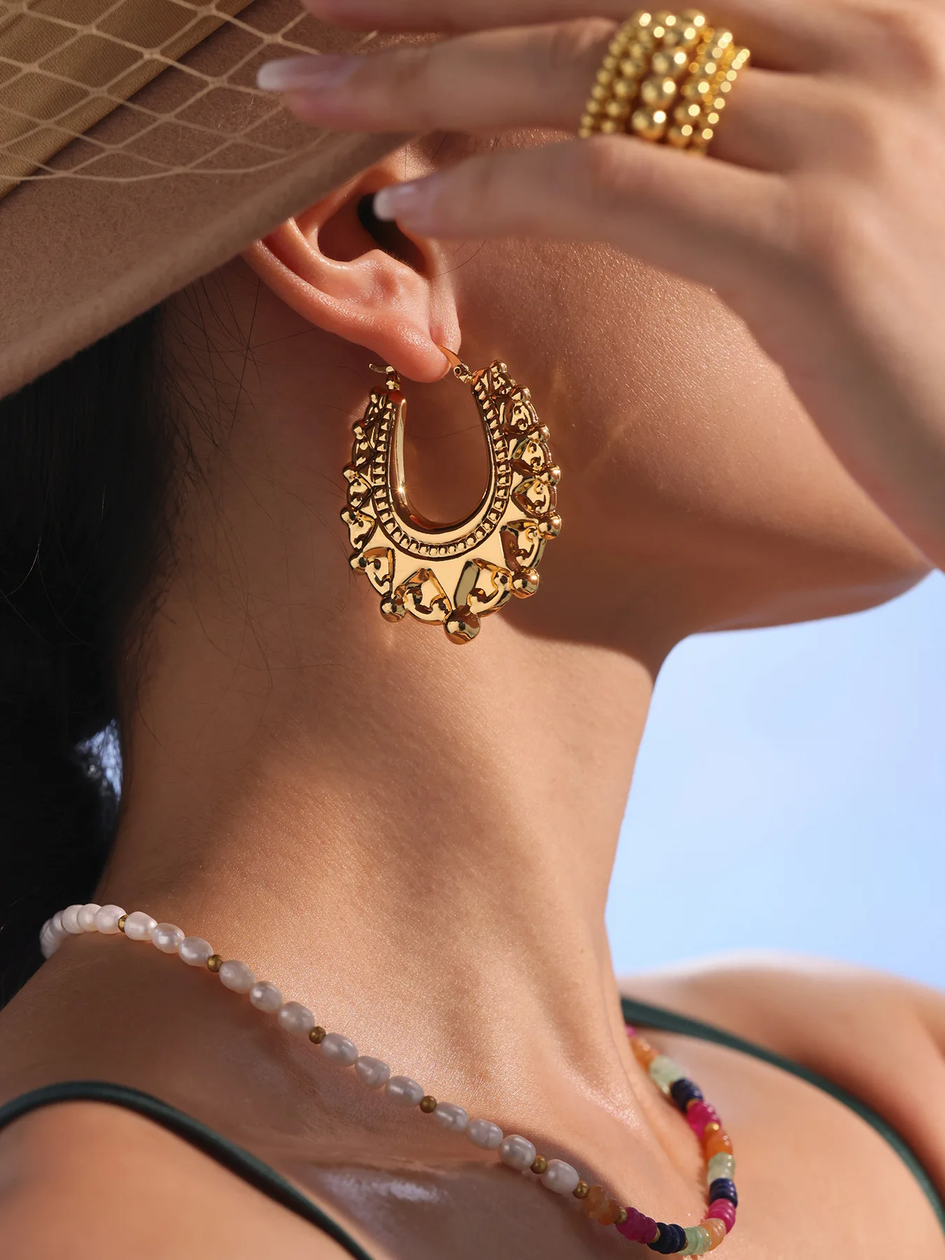 Mode Unregelmäßige Form Creolen Frauen Kupfer PVD Gold Überzogene 18K Große Luxus Ohrringe Weiblichen Sommer Wasserdicht Schmuck – Detail 3