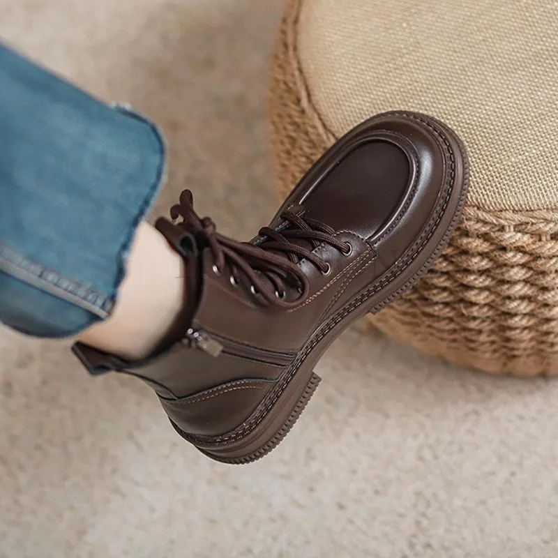 

Genuine Leather Thick Soled Short Boots Raised Round Toe Motorcycle Boots Plush Insulation Fashionable and Versatile