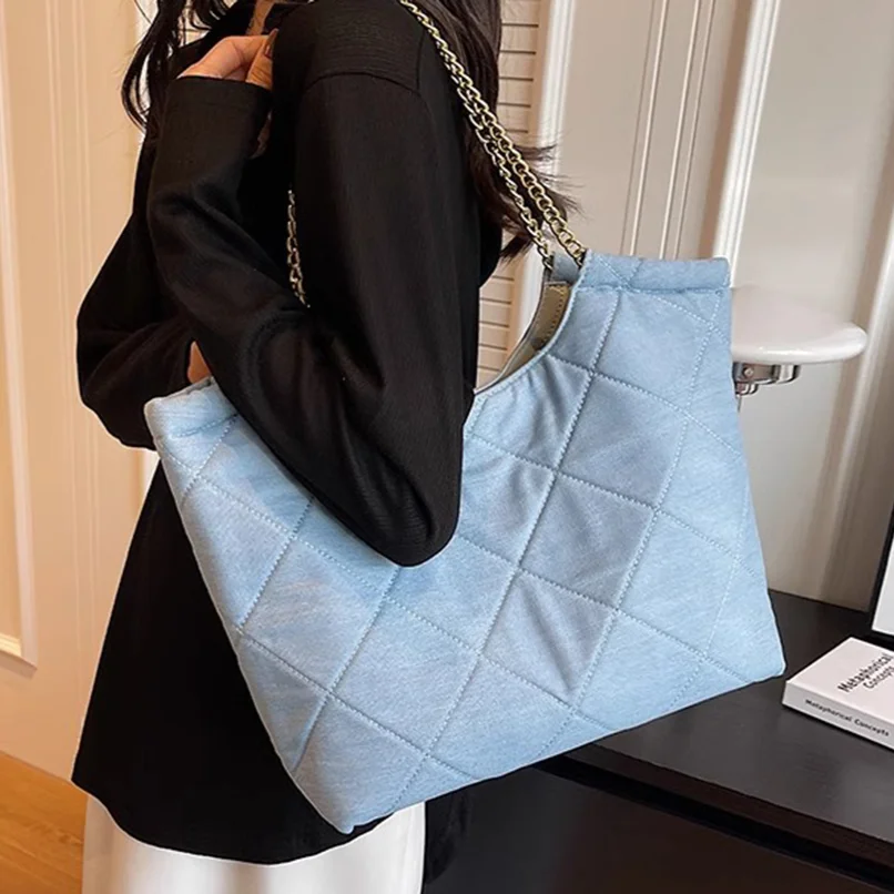 Wholesale Fashion Woman Handbag Designer Bag PU Underarm Fashion Lady  Handbag - China Shoulder Bag and Tote Bag price