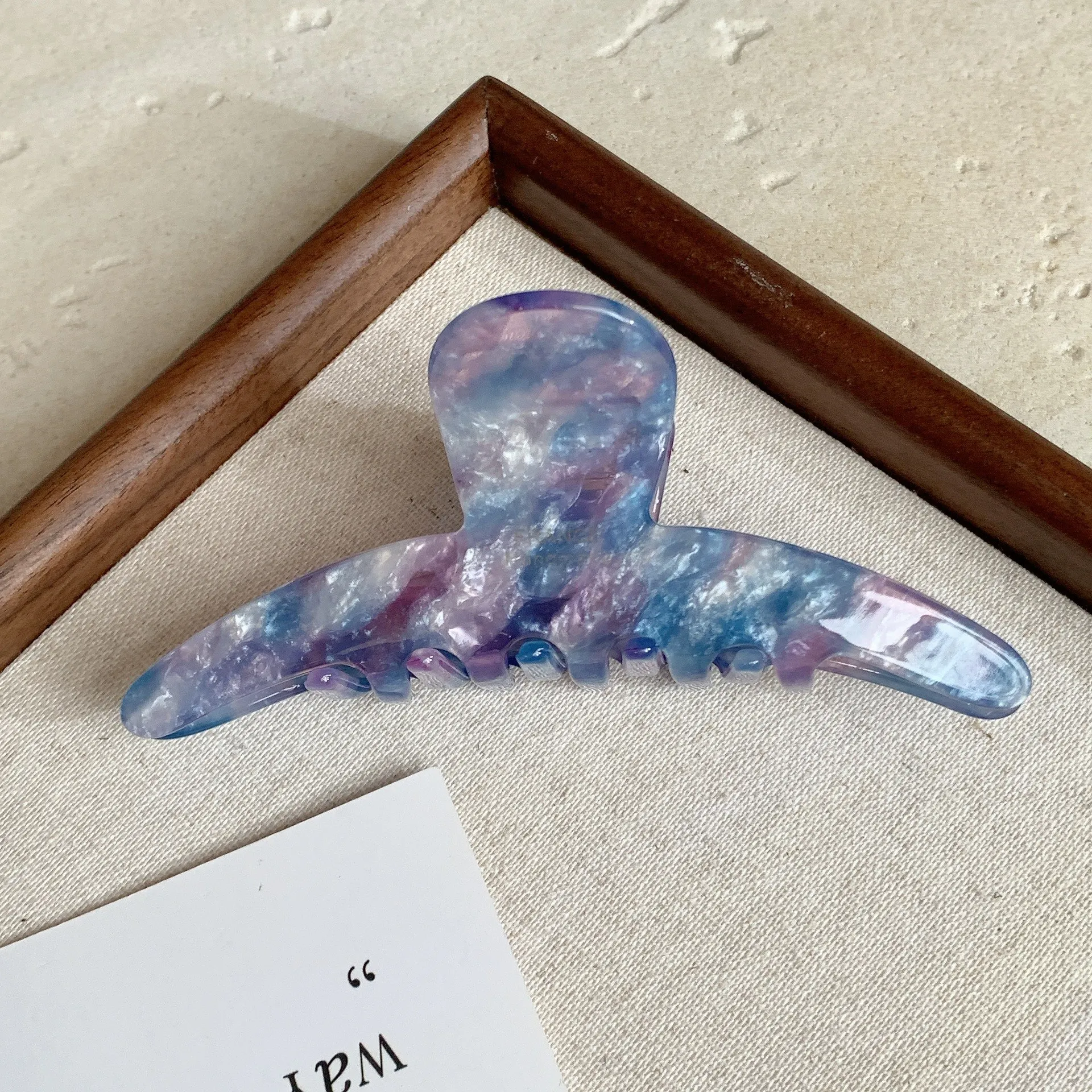 1 Stück Advanced Essigsäure-Haifisch-Clip, elegante Temperament-Scheiben-Haarspange, Hinterkopf-Greifclip-Stirnband, neuer Stil – Detail 8