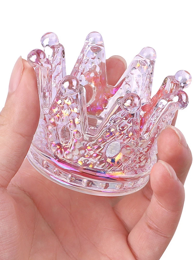 Crystal cup for crystal liquid