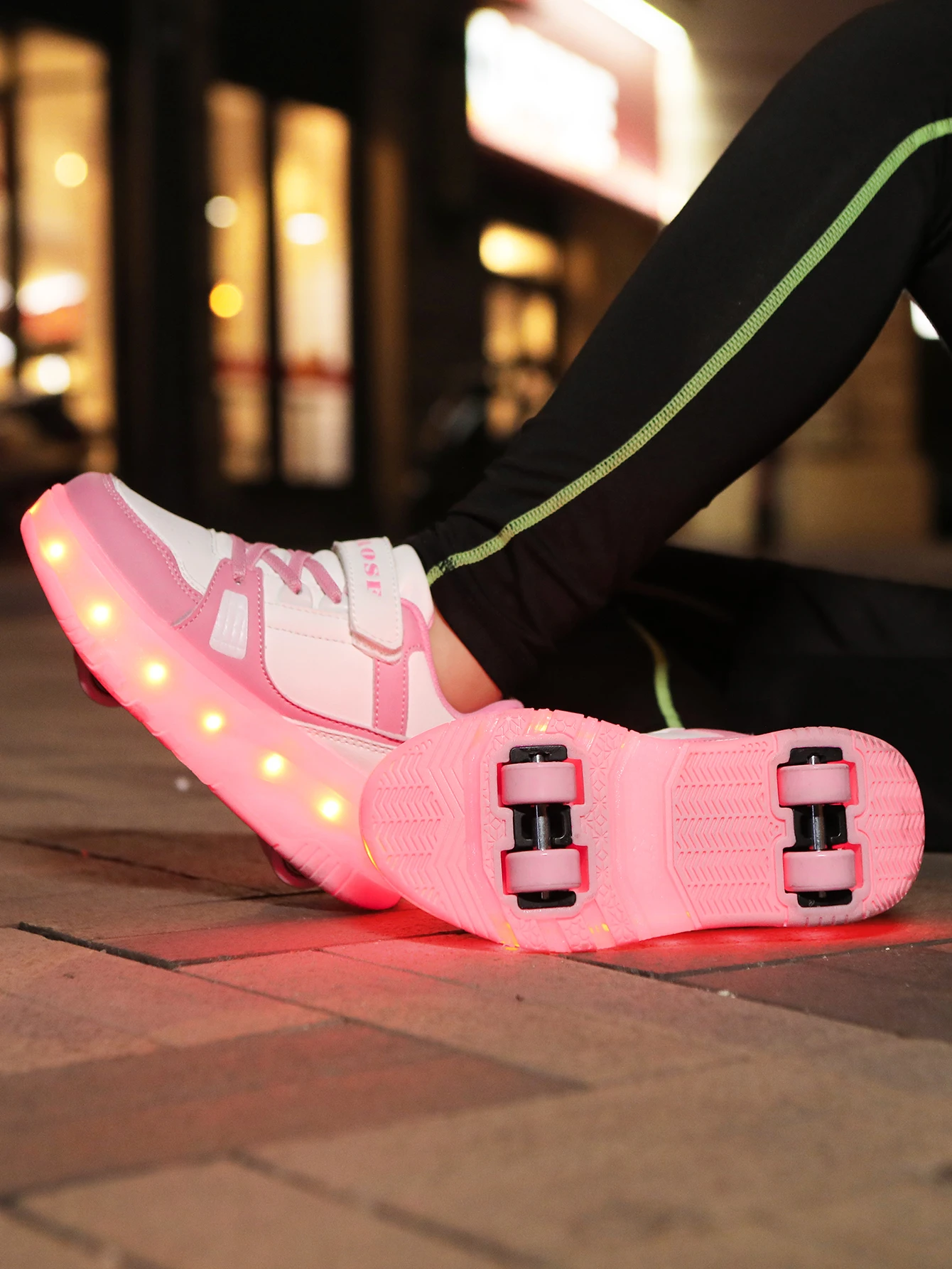 Popular and fashionable children's upgraded version of walking shoes, automatic bouncing wheel sports shoes