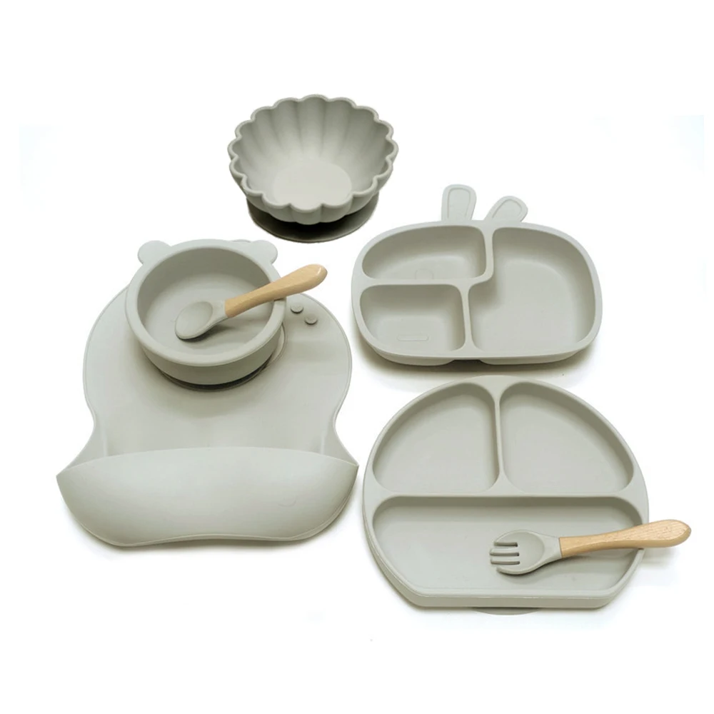 7pcs Children's Silicone Plate Set One Piece Large Suction Cup Compartment Plate Eating Training with Spoon and Fork 4