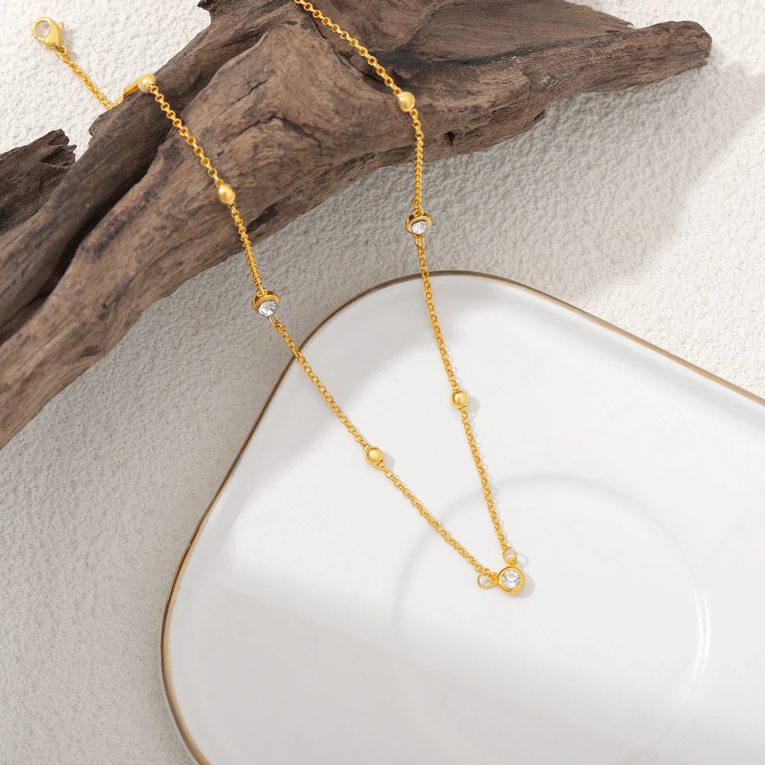 18K Gold Plated Delicate Small Waterdrop Zircon Neckalce for Women Minimalist Stainless Steel Neckalces Party Gifts Chic Jewelry