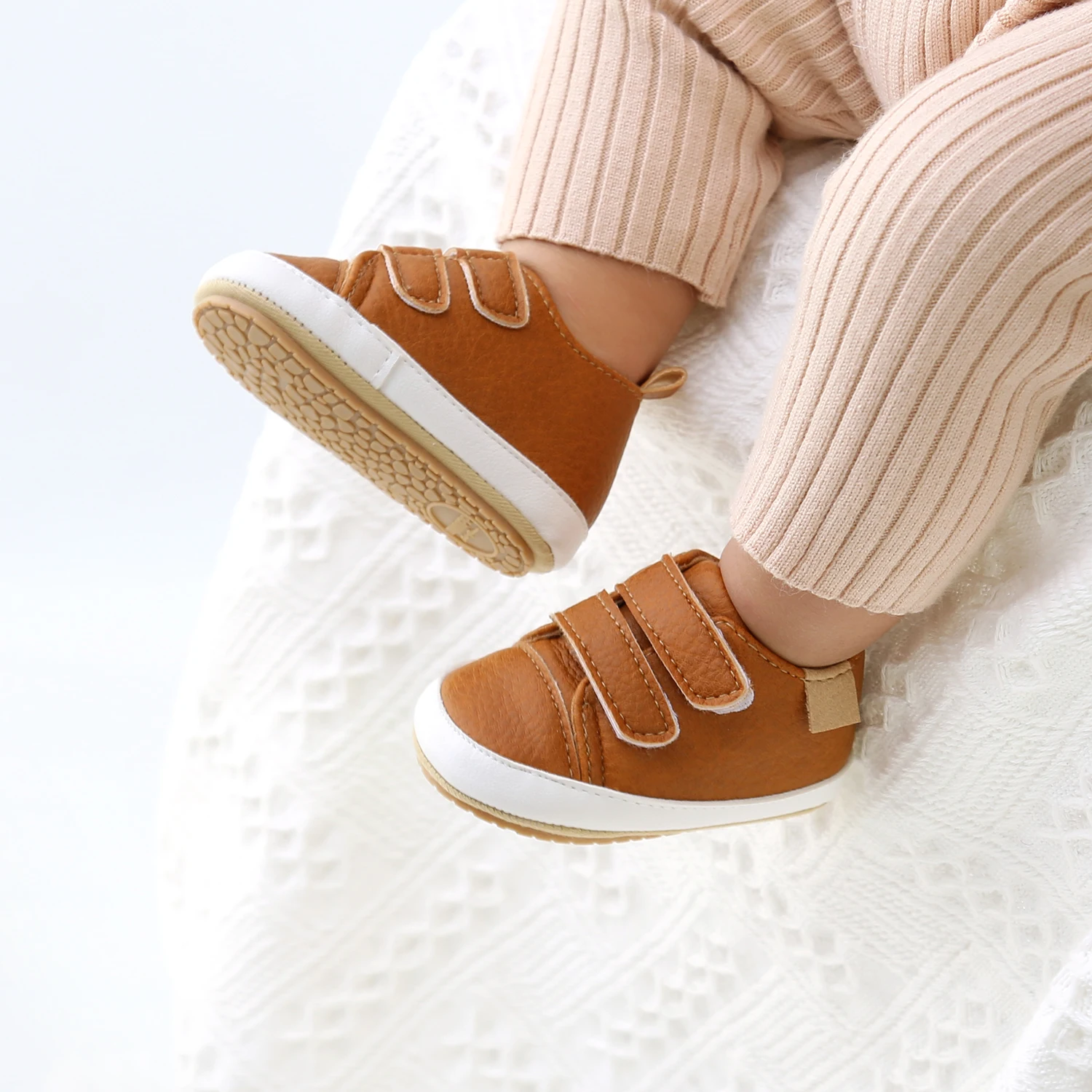 Classic Leather Baby Shoes for Boy Girl Rubber Sole Anti-slip First Walkers Infant Moccasins Newborn baby shoes