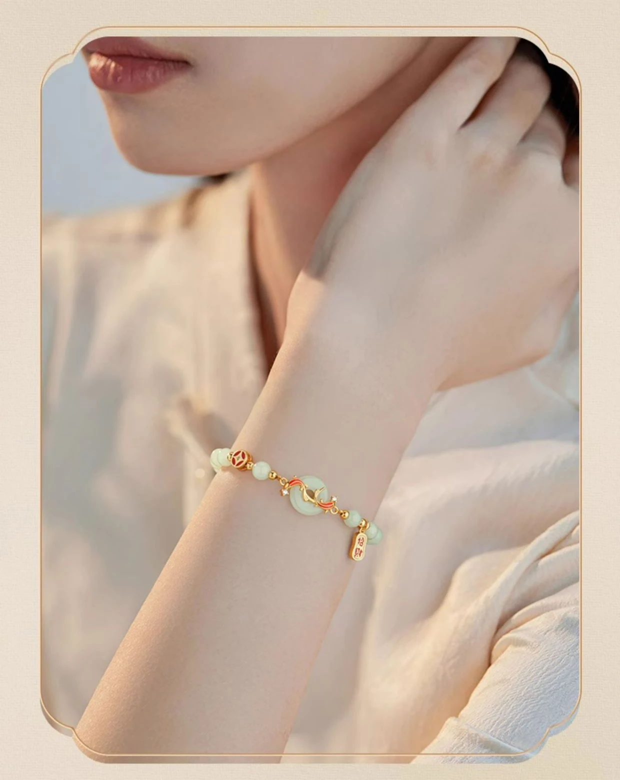Besonderes exquisites Jadeit-Perlenarmband vom Typ A zum Valentinstag, von Koi-Fischen inspiriertes Hetian-Jade-Friedenschnallenarmband für Frauen – Detail 5