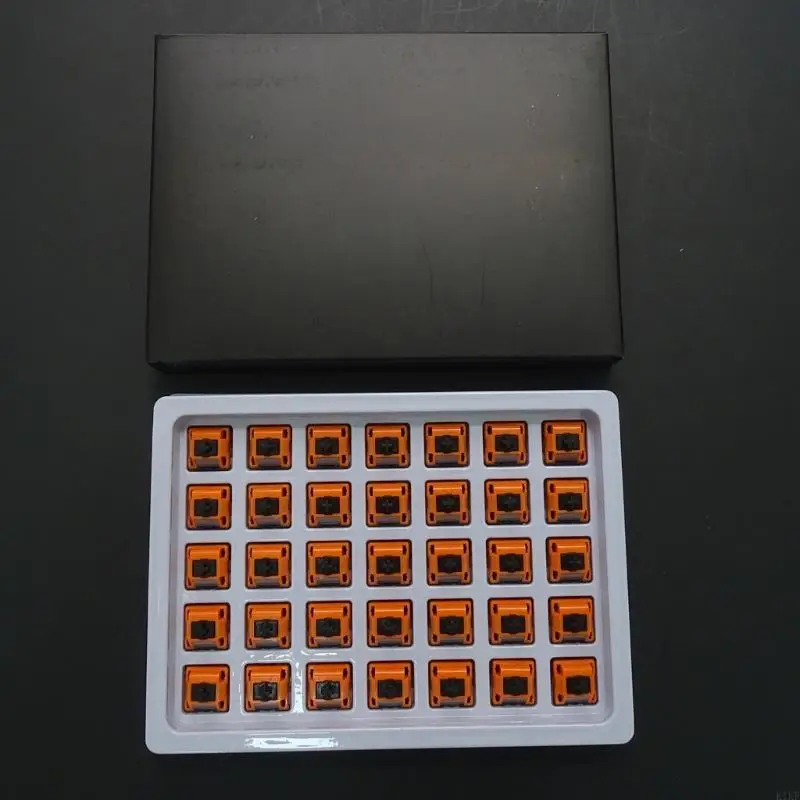 Noise-Reducing HE Transmission Mechanism for Computer Peripherals description 3