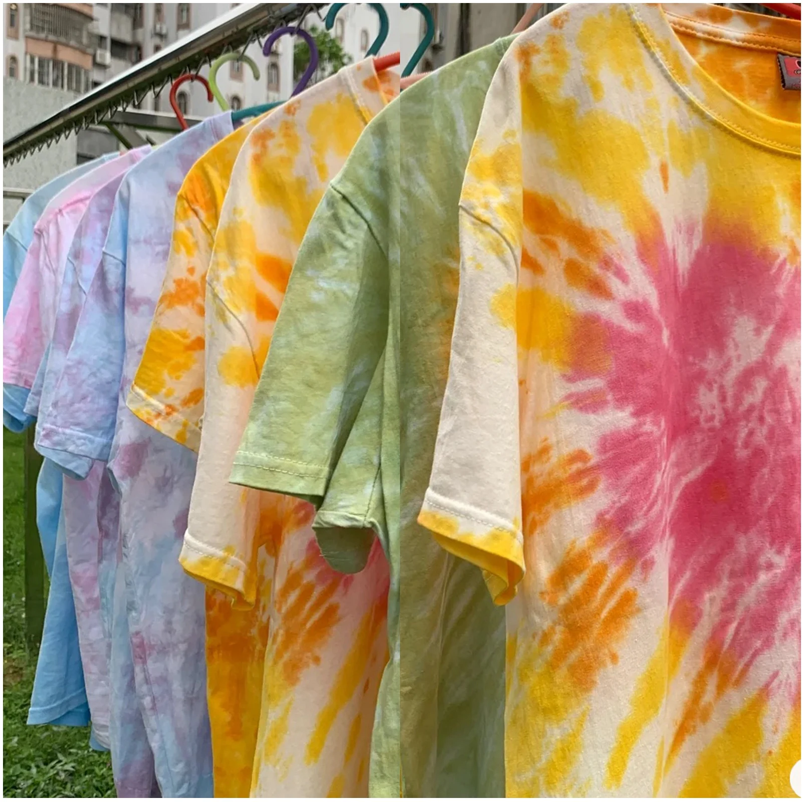 Vibrant Fabric Dye for Textile and Garment Renewal