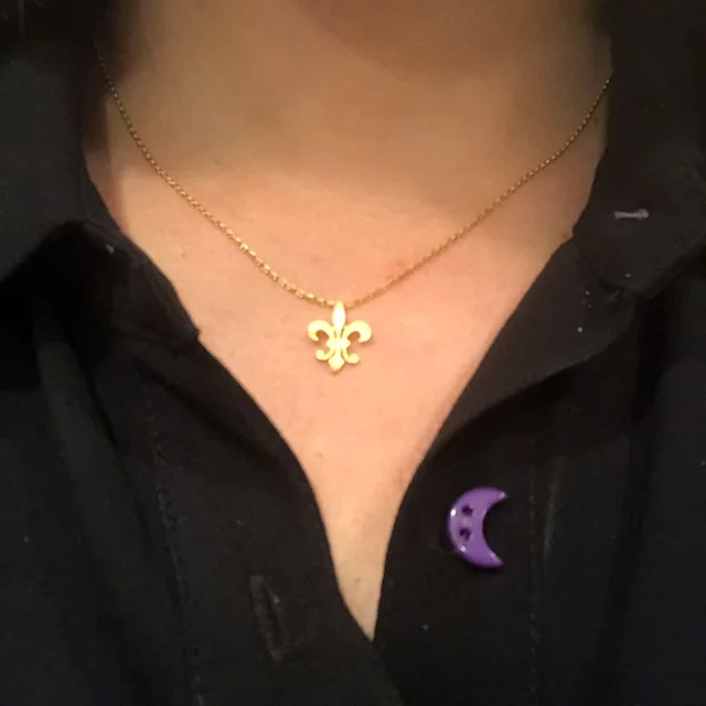 Collier Fleur De Lis en acier inoxydable, fleur, lys, Saint Nicolas, pendentif Lotus, collier De royauté française catholique, bijoux pour femmes 1