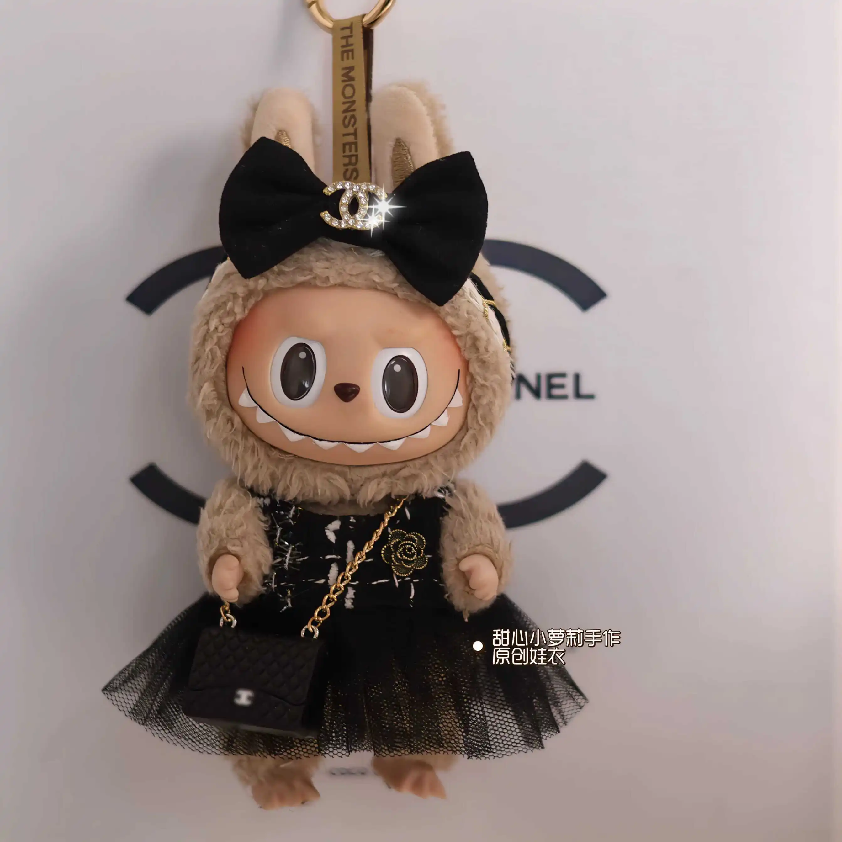 17cm Labubu Doll Clothes Advanced luxury design customization Heartbeat Macaron Labubu Doll Clothes Changing Light clothes 5