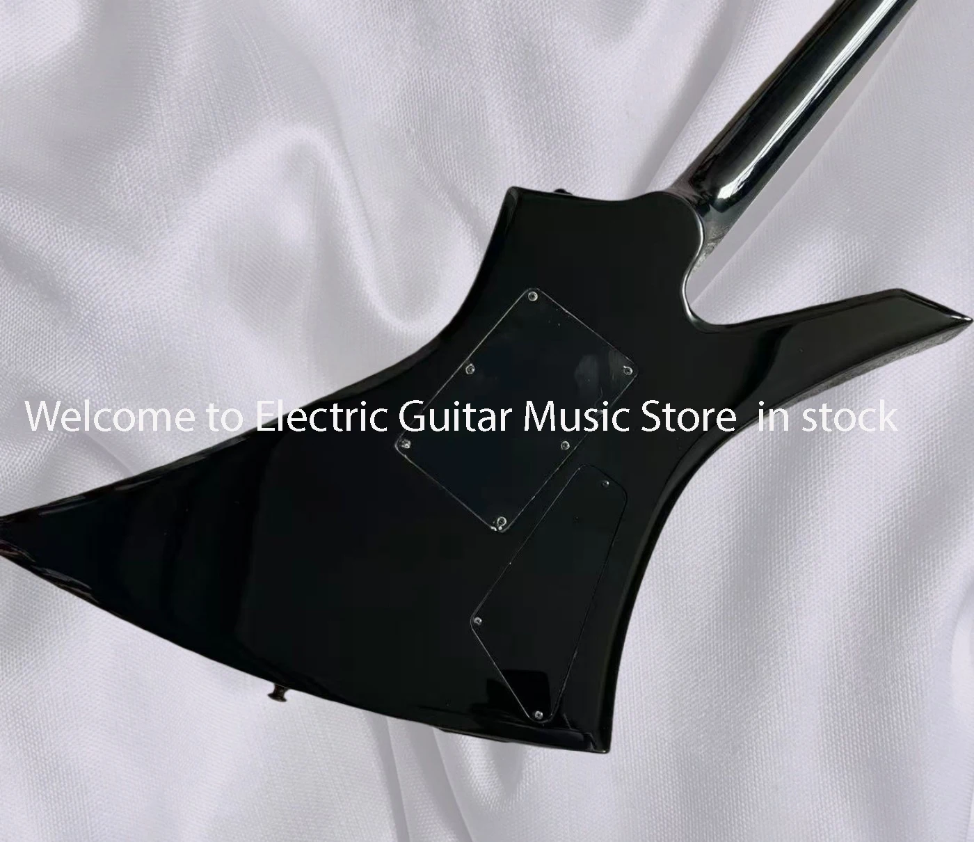 珍しい形状の黒色6弦エレキギター、高品質、固定ブリッジ、HH