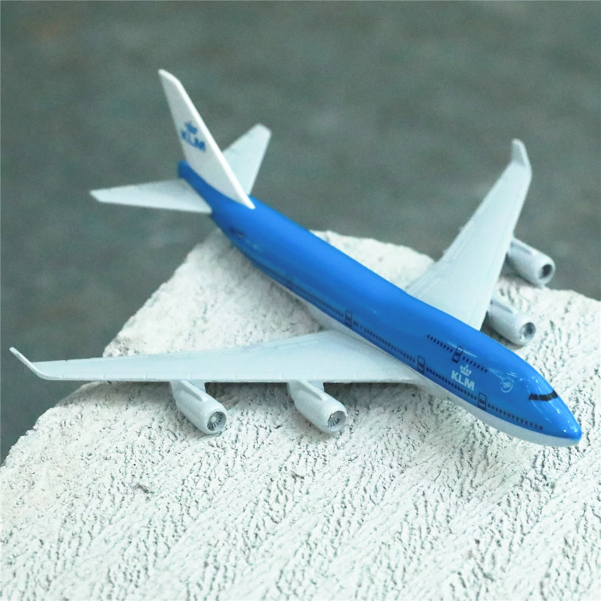 Рисунок 6 - 1:400 KLM королевская голландская модель B747