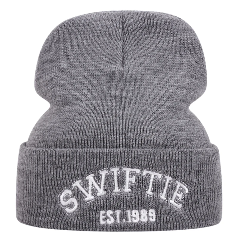 SWIFTIE bestickte Strickmütze für warme Outdoor-Sportveranstaltungen für Männer und Frauen im Herbst und Winter, Wollmütze, Sitzmütze – Detail 8