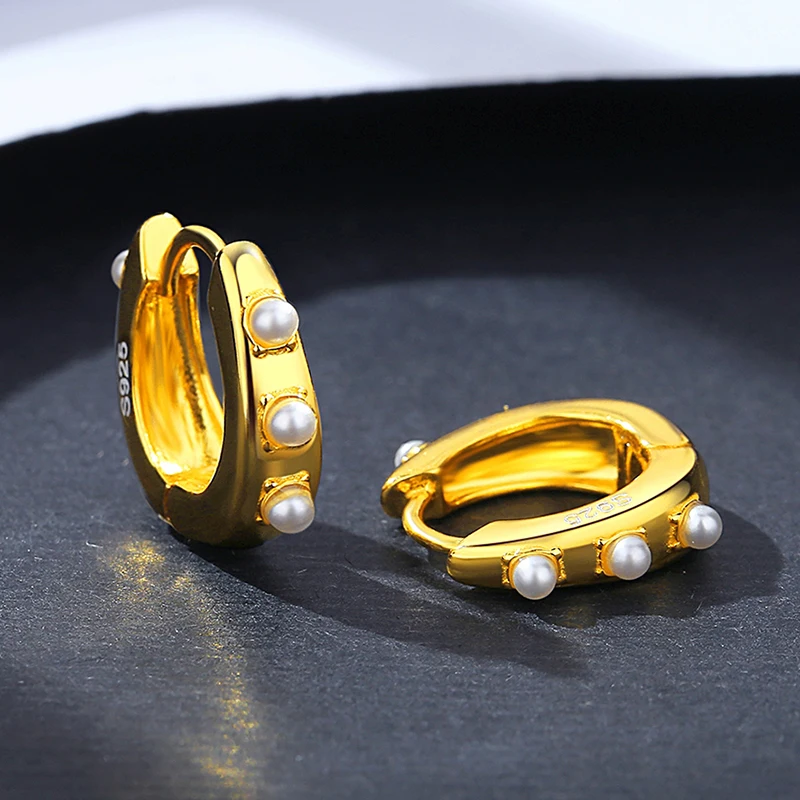 Orecchini a cerchio in argento sterling placcato oro per donne Piccole perle Gioielleria raffinata Moda Semplici fibbie per orecchie Regalo nuziale_voghion.com