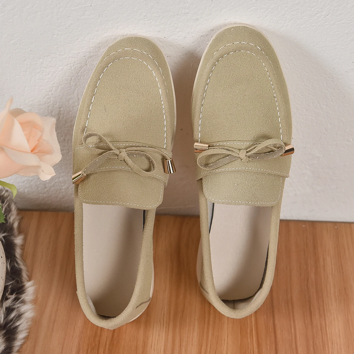 

Туфли женские на плоской подошве, мягкие лоферы, металлическая кисточка, повседневная обувь для вождения, лето