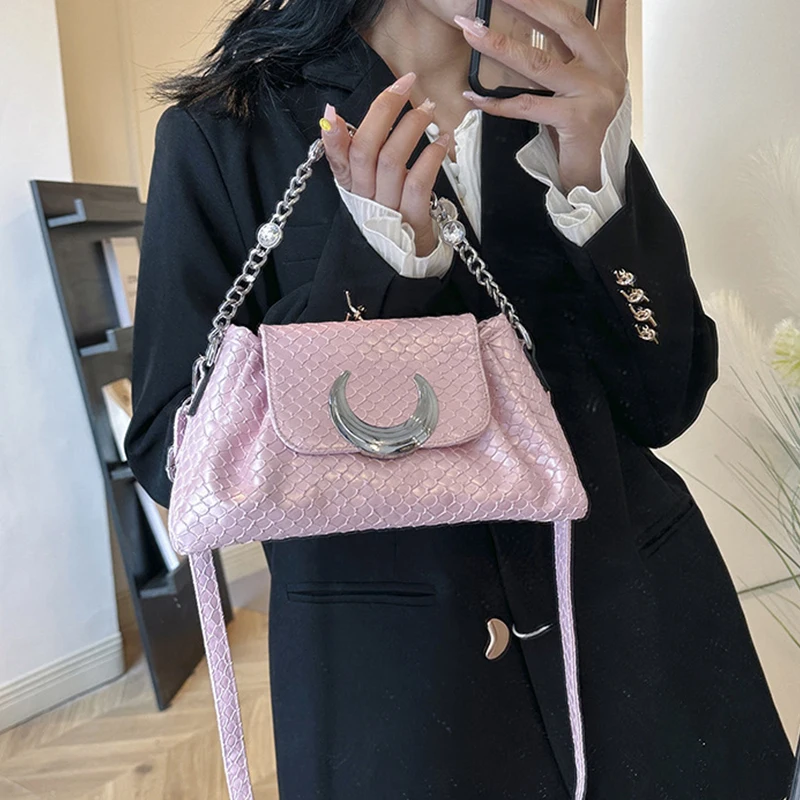 New Fashion Moon-Shaped Buckle Shoulder Bag Women High End Versatile Texture Leather Chain Handbag Underarm Bag Top Handle Bags