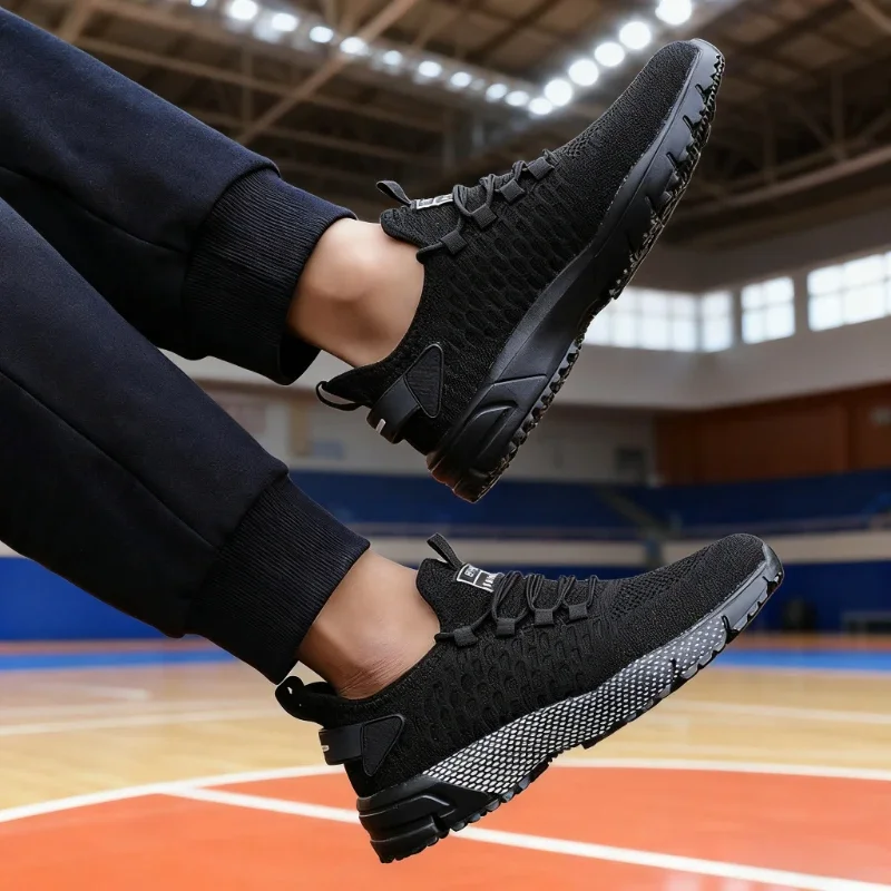 Men's Sneakers Mesh Lightweight Breathable Upper Outdoor Walking Tennis Shoes Fashion Running Shoes Luxury Male Tenis Masculino