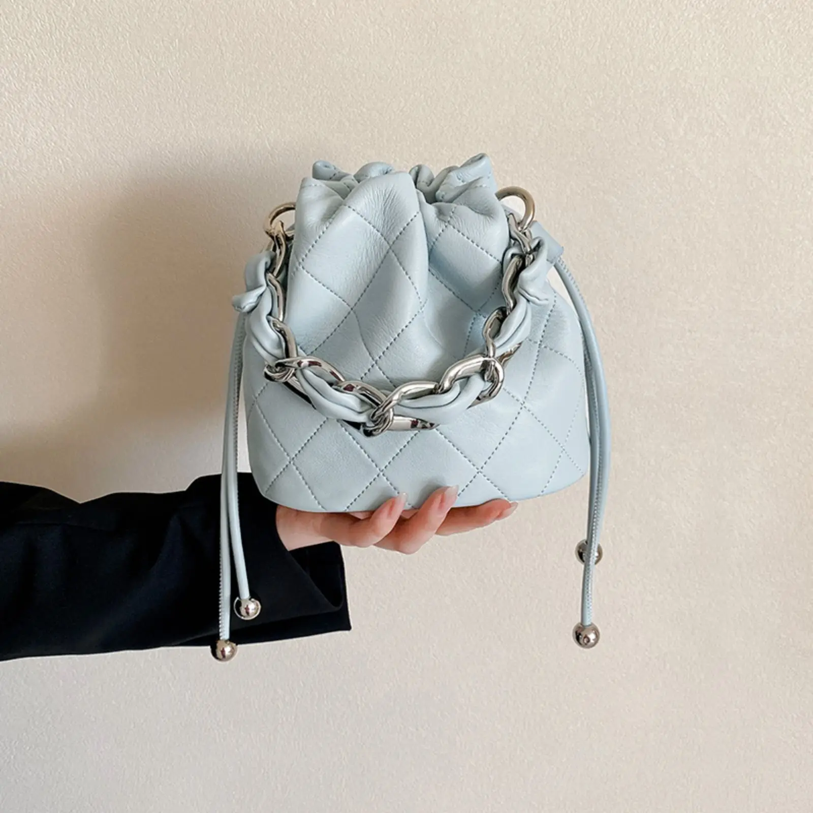 TOUTOU Genuine Leather Quilted Drawstring Bucket Bag for