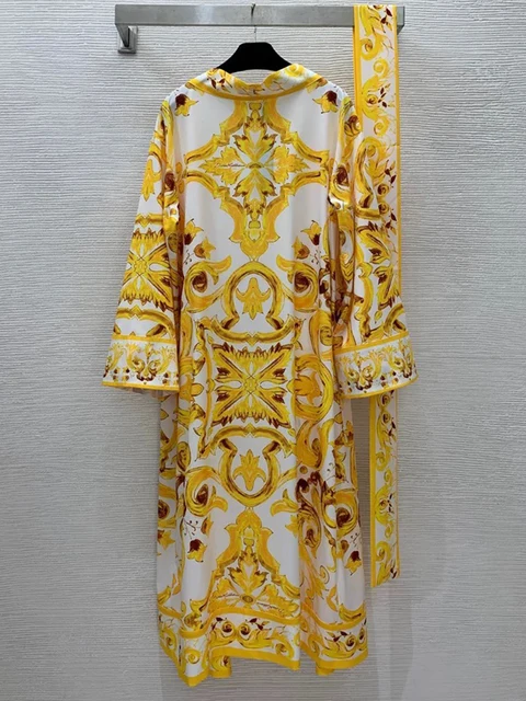 Pigiama con cravatta in vita allentata con stampa temperamento, moda per la casa, nuovo elegante abito a maniche lunghe da donna primaverile ed estivo 2