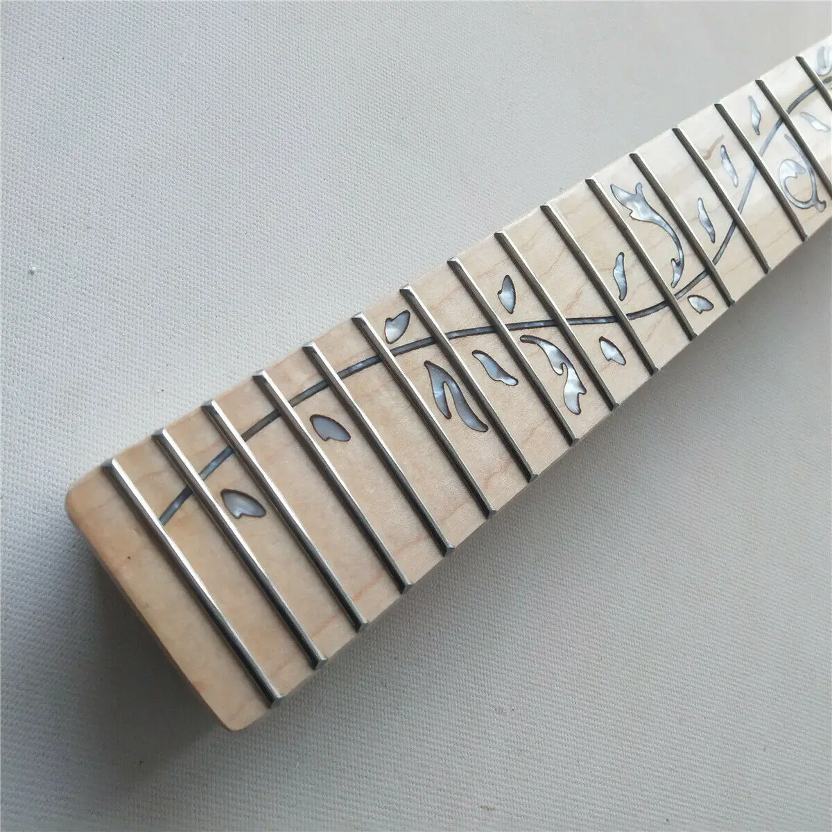 Beautiful DIY Maple Electric Guitar Neck 22 fret 25.5inch Glazed White Vine Inlay Maple Fretboard New Replacement