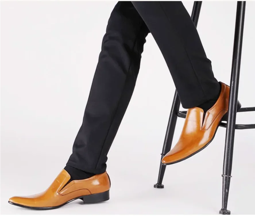 Britische Business-formelle Herren-Schuhe aus echtem Leder mit spitzer Zehenpartie, Oberschicht aus Rindsleder für Herren, koreanische Version, braunes einstufiges Rindsleder – Detail 17