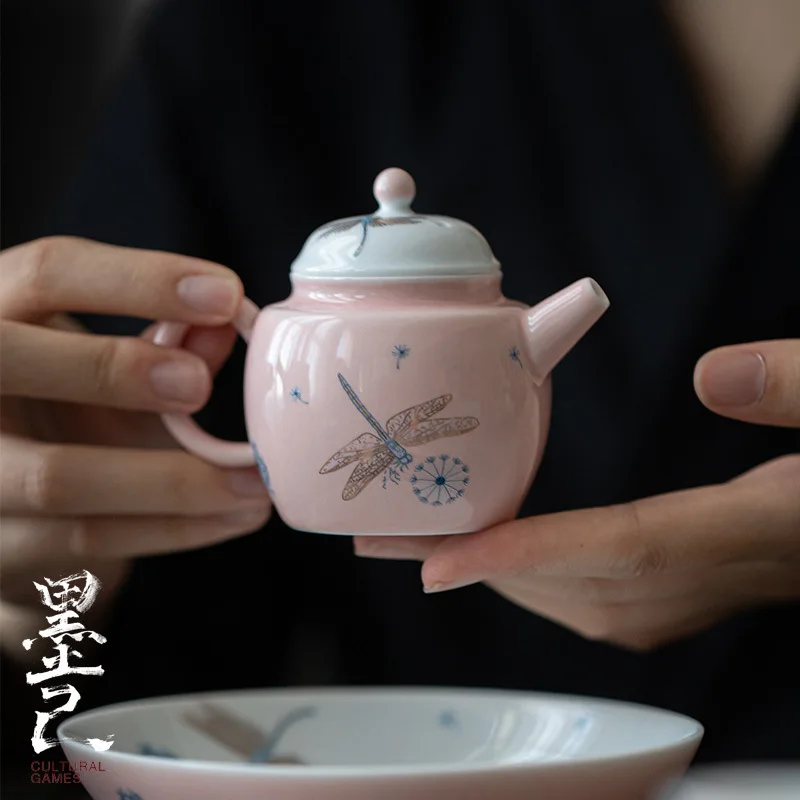 

1PC Japanese Style Pink Minimalist Porcelain Tea Strainer Kung Fu Tea Set Teapot Tea Kettle Tea Infuser