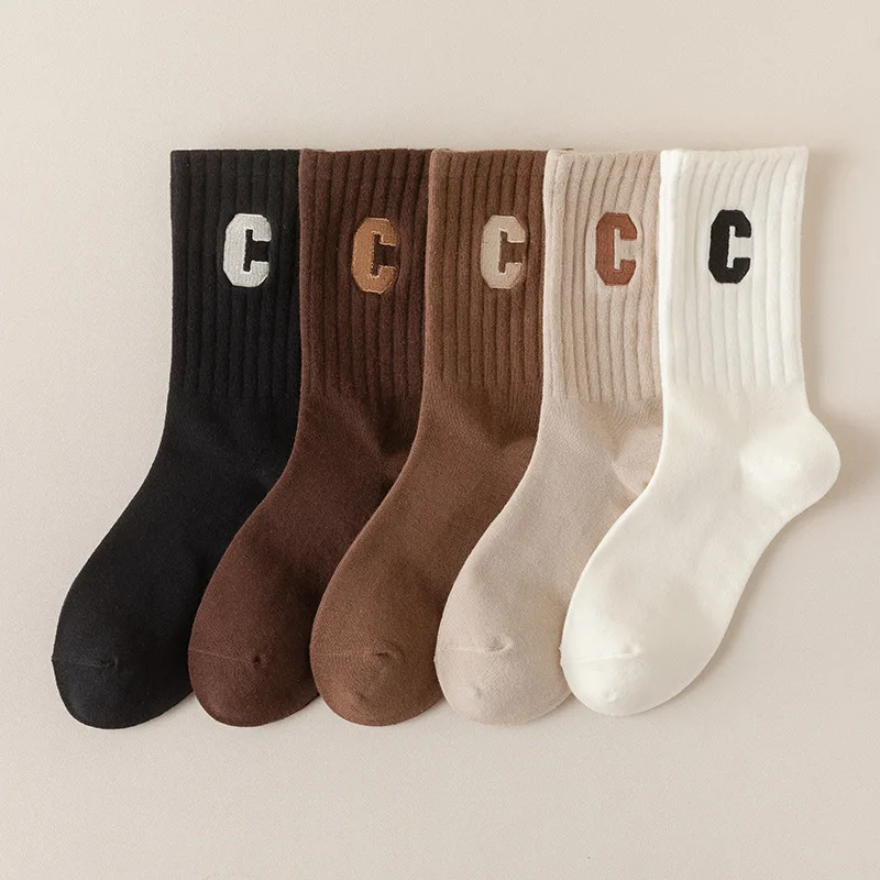 

Женские осенне-зимние носки, теплые утепленные однотонные носки, хлопковые длинные спортивные носки-трубы с вышитыми буквами