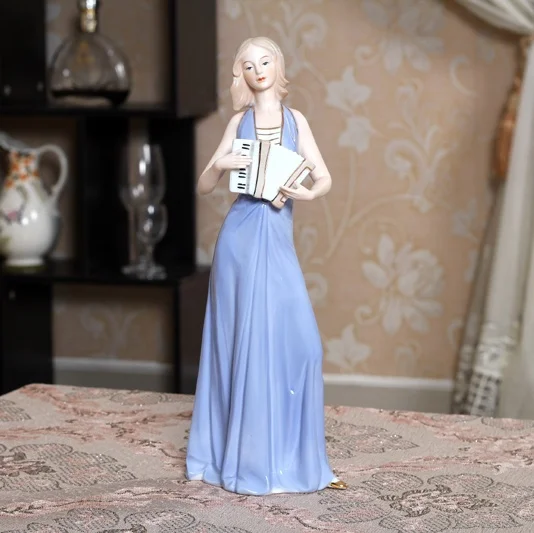 Ceramica Lady Fisarmonica Player Scultura Porcellana Fisarmonica Musica Figura Statuetta Home Decor Presente Artigianato Accessori