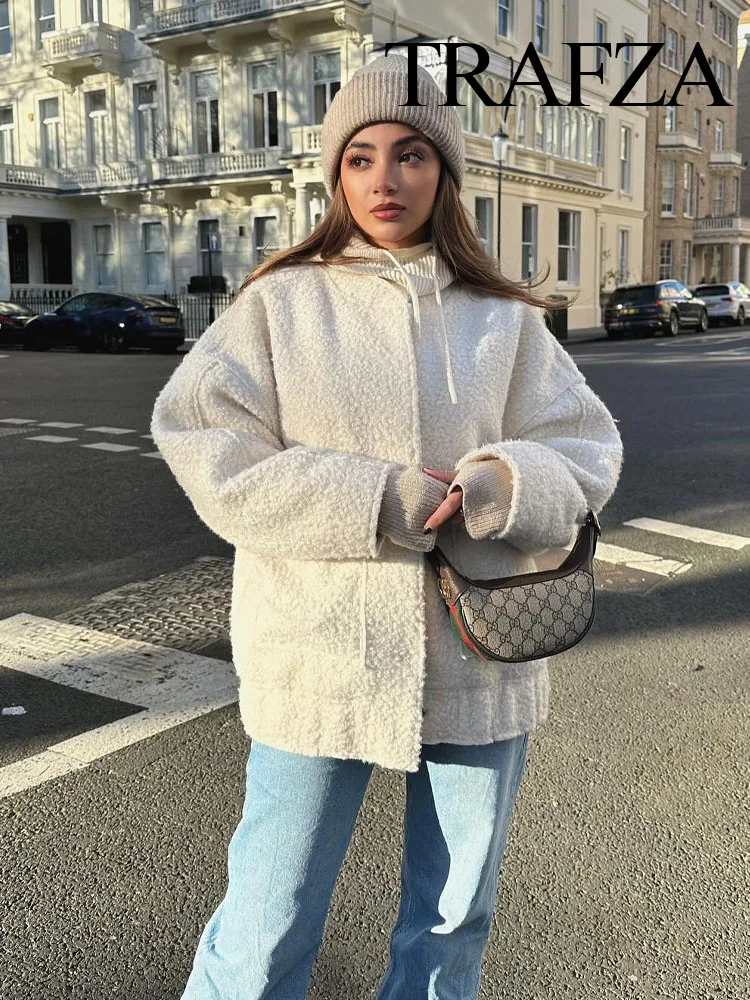 

TRAFZA Female Spring Streetwear Style Coats Solid O-Neck Long Sleeve Pockets Single Breasted Women Fashion Jackets 2 Color