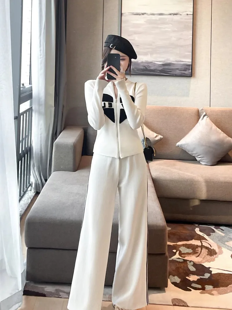 

Корейский модный комплект из двух предметов для женщин, вязаный кардиган на молнии с длинным рукавом и острыми сердечками + брюки с широкими штанинами в полоску