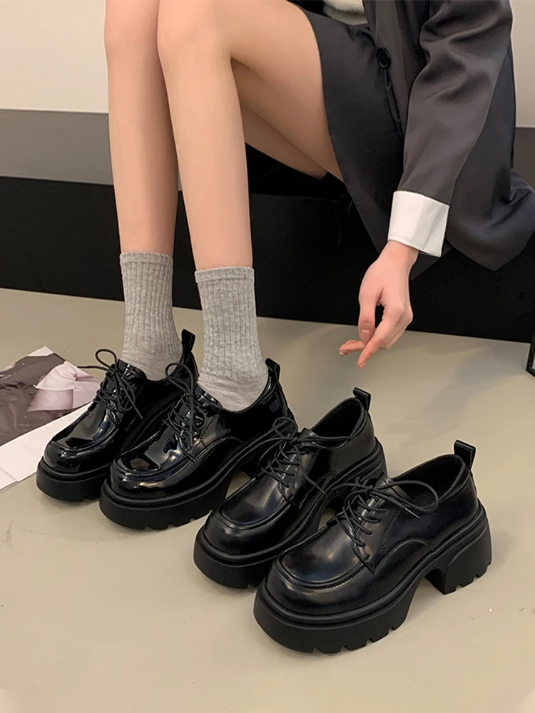 

Женские кроссовки на платформе, универсальные туфли-оксфорды на плоской подошве, с круглым носком, в британском стиле, осень 2023