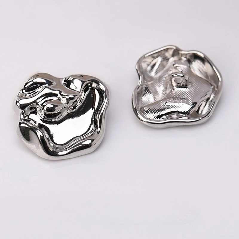 10pcs 불규칙한 모양의 단추 15/19/23mm 골드/실버 컬러 금속 단추 여성 의류 액세서리