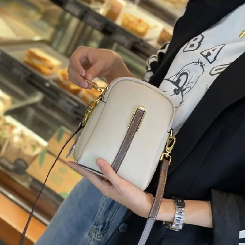 Mobile Phone Bag Lightweight Mini Crossbody Shoulder Phone Bag Mini sac &agrave; bandouli&egrave;re l&eacute;ger Lett mini crossbody