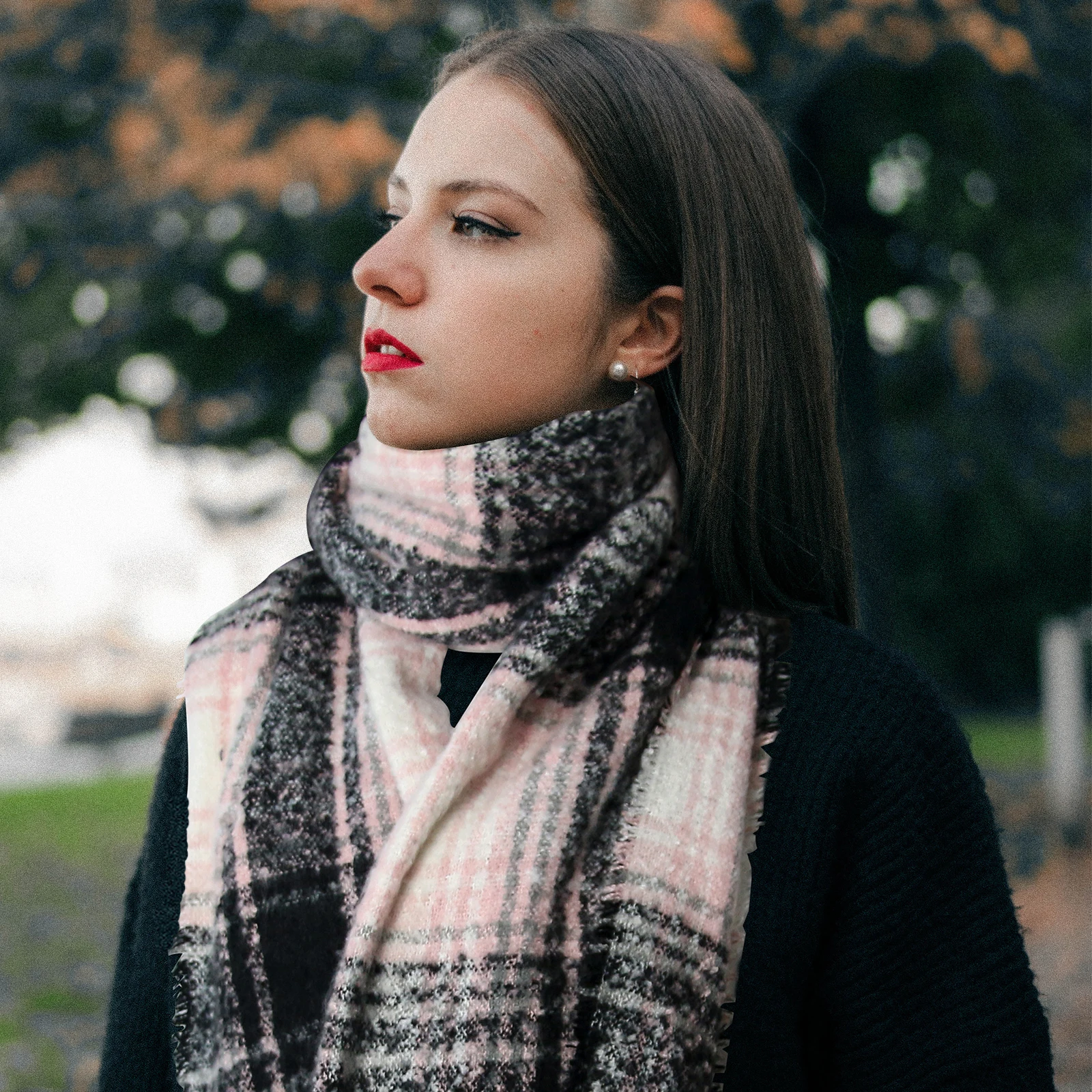 Рисунок 3 - Зимние женские шарфы SEIPAIKE