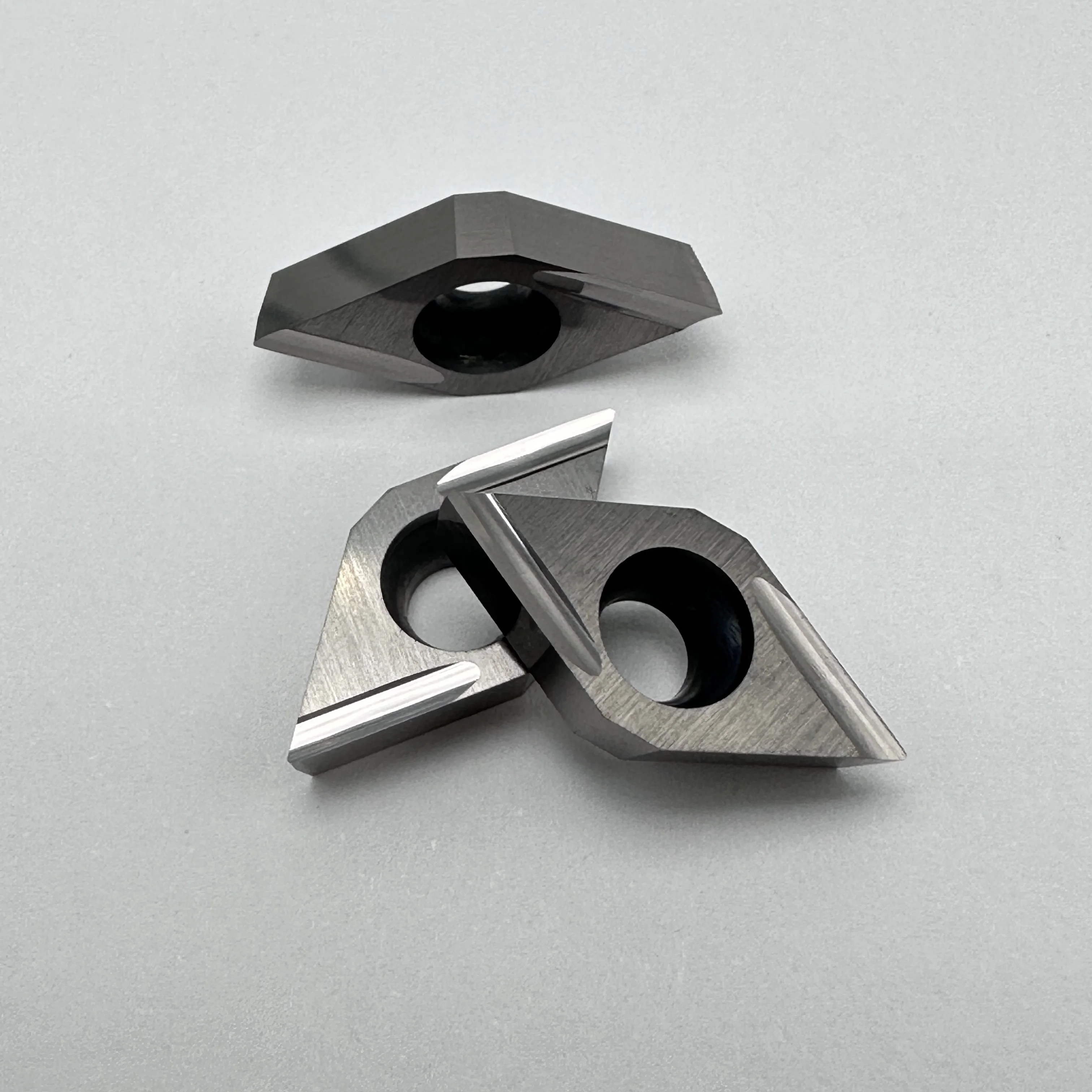 京セラ DCGT11T302FL-J TN60 旋削用チップ サーメット 10個