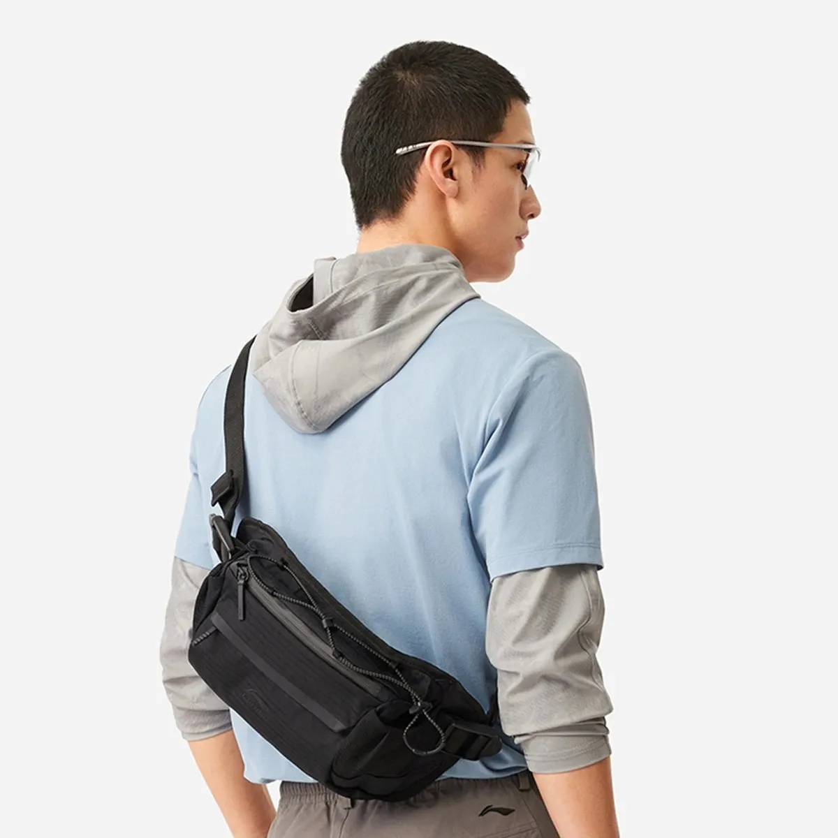 LI-NING CROSS Unisex Chest Bag Professional Sports Anti Splashing Water Sports Bag 68*18*8CM ABDV011