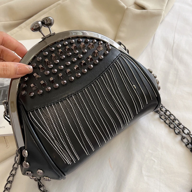 Fashion Rivet Tassels Leather Women Tote Bag Designer Shells Shoulder Crossbody Bags Chain Laidies Handbags Female Messenger Sac