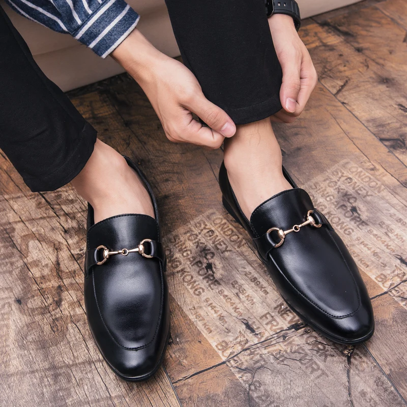 2024 Men's Casual Shoes Genuine Leather Mens Classic Retro Buckle Loafers Moccasins Men Comfortable Outdoor Driving Flats